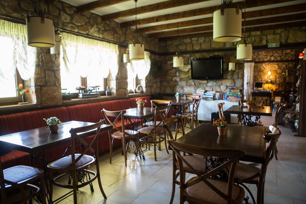 Archontiko Emmanouilidi 3* Loutraki (Pella)